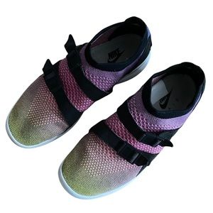 NIKE Sockracer Flyknit Running Sneakers Rainbow Yellow Strike 898022-004 Men 9.5